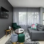St Tropez 1 Bedroom Sandton Residence