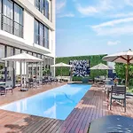 One Hyde Park Serviced Apartments