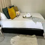 Serenity Hideaway