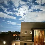 Hyde Park Sandton Luxury 2Br Top Floor