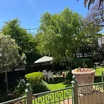 The Kedesan Huis - Guest House