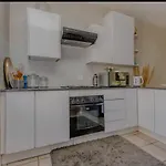 2Bed In Sandton City