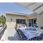 Kwamagogo Villa, Chartwell