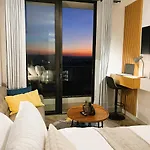 Sunset Studio At One Rosebank