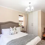 Charming Country Villa Sandton With Back Up Power & Water