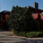 Ten Bompas Hotel