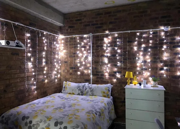 Cozy Apartment In The Center Of Maboneng With Free Wifi
