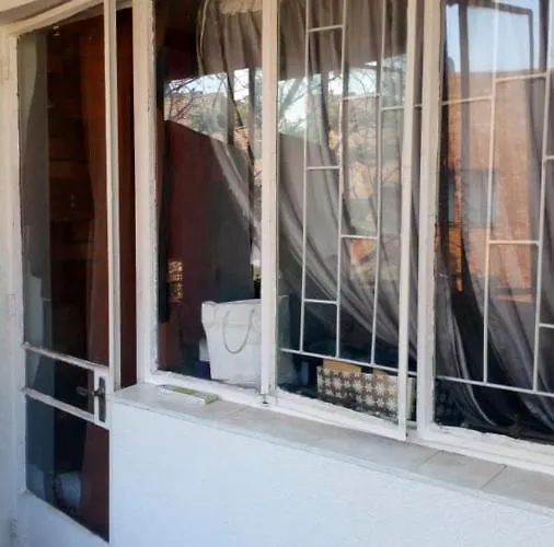 Qt Guest House