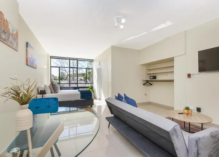 Illovo Mews 210