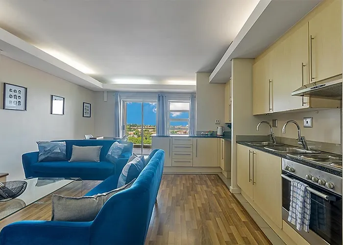 Spacious Unit 15 - Genisis On Fairmount