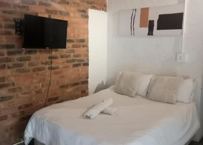 Chic Maboneng Balcony Apartment With Stunning City Views