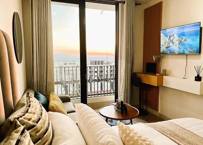 Sunset Studio At One Rosebank