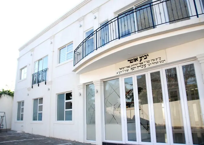 Y & O Kosher Accommodation