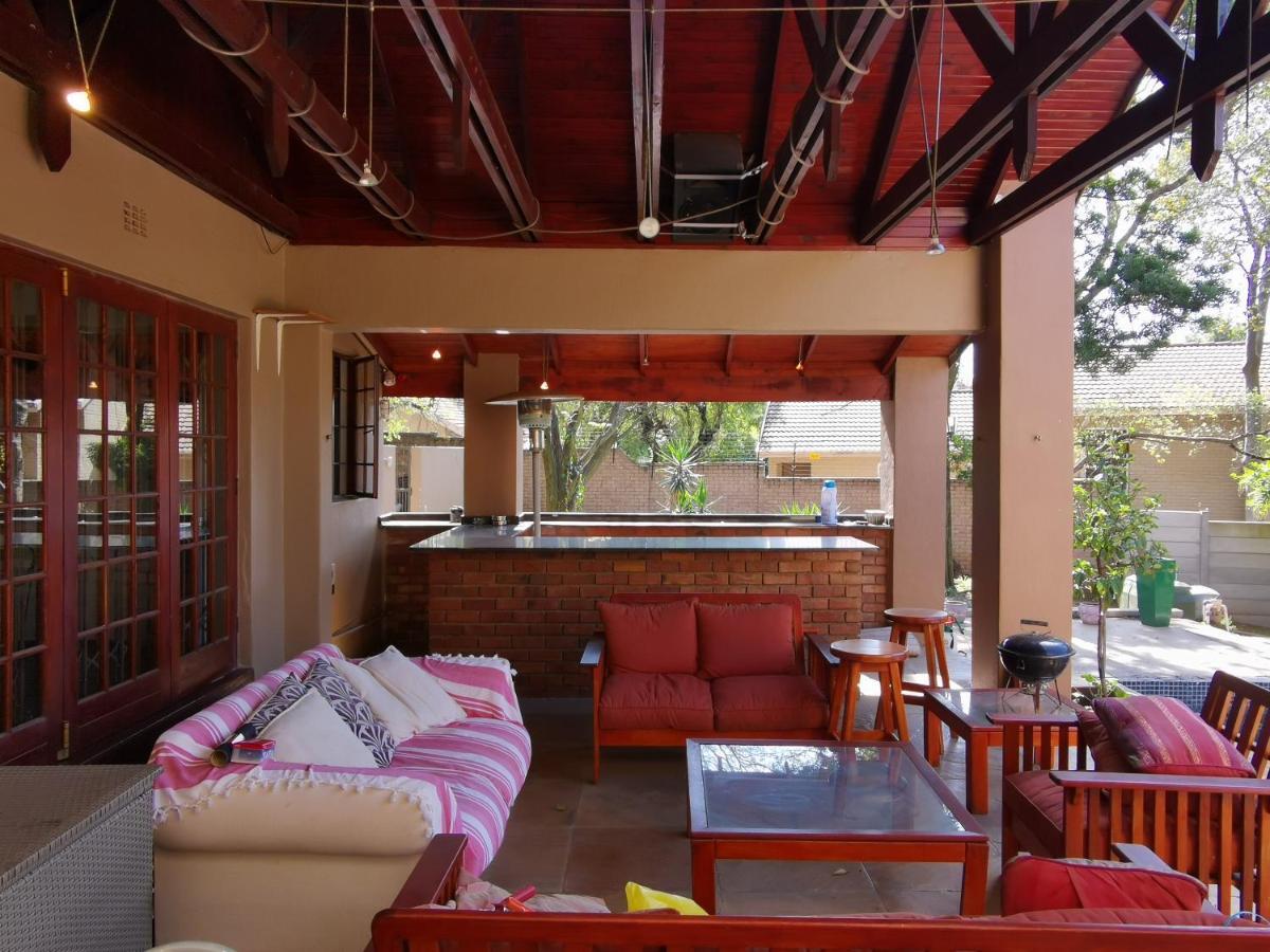 Paulshof Sandton - Hluhluwe Road Complex Johannesburg