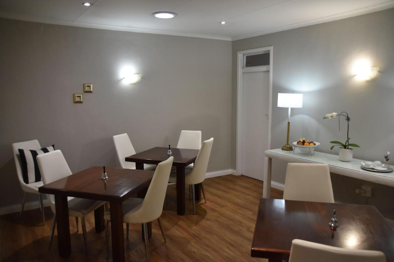 Guest house Rosebank By Claires