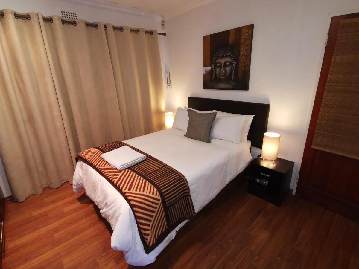 Paulshof Sandton - Hluhluwe Road Complex Johannesburg