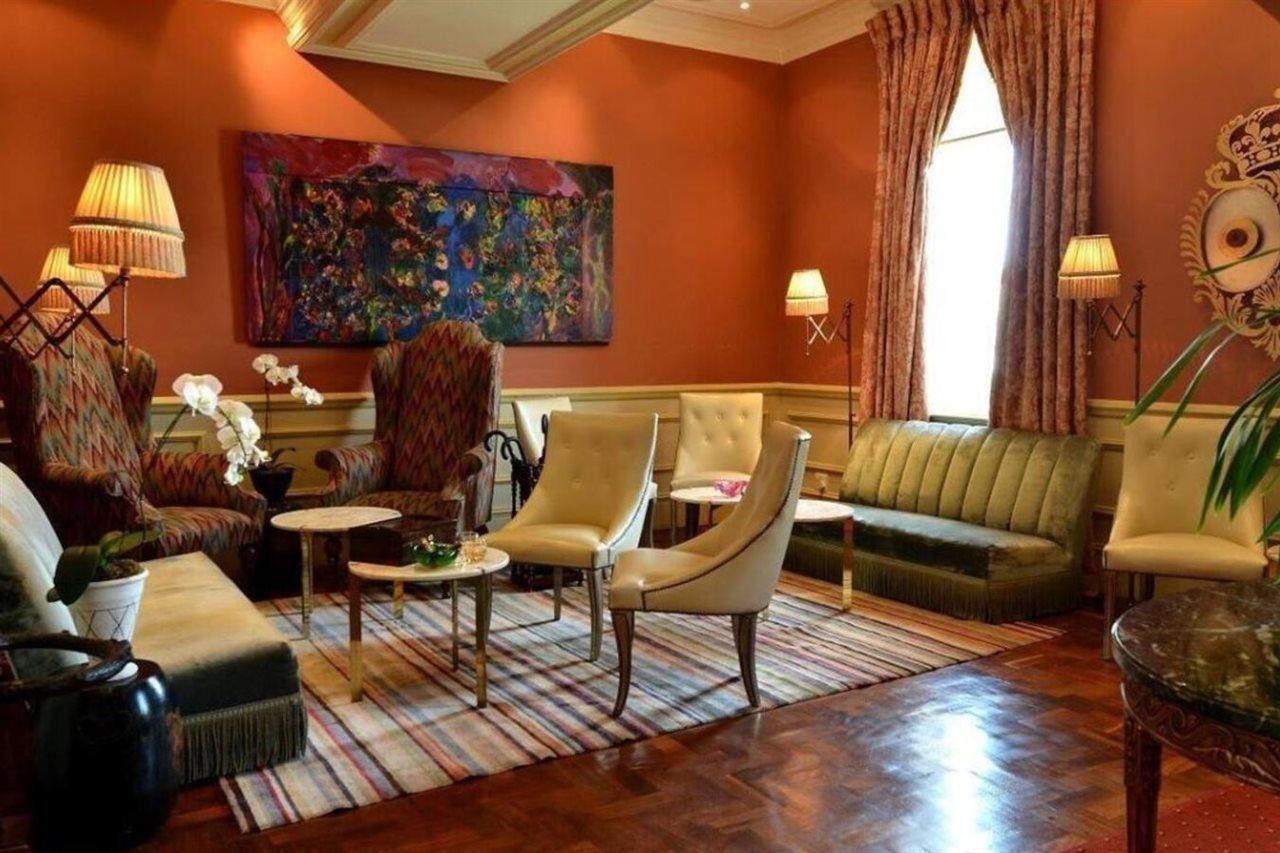 Monarch Hotel 5*
