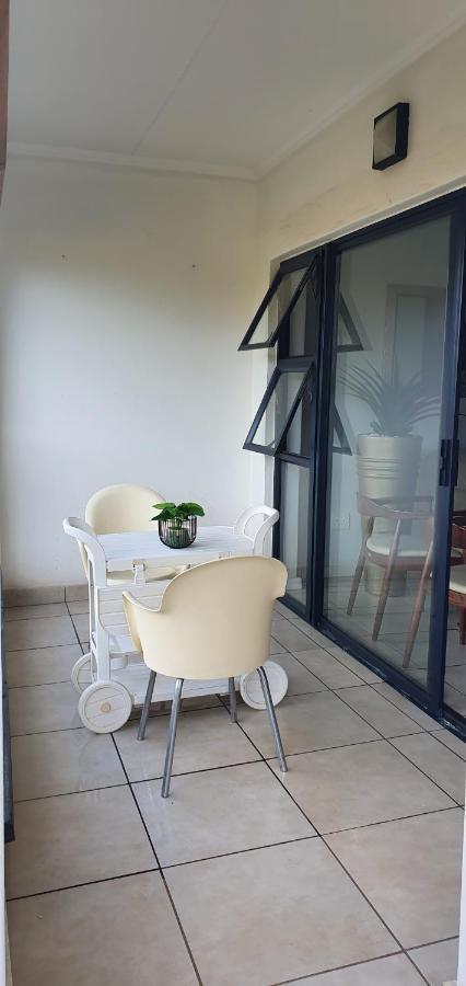 Kaleaba House In A Picturesque Setting - Oakdene Apartment Johannesburg