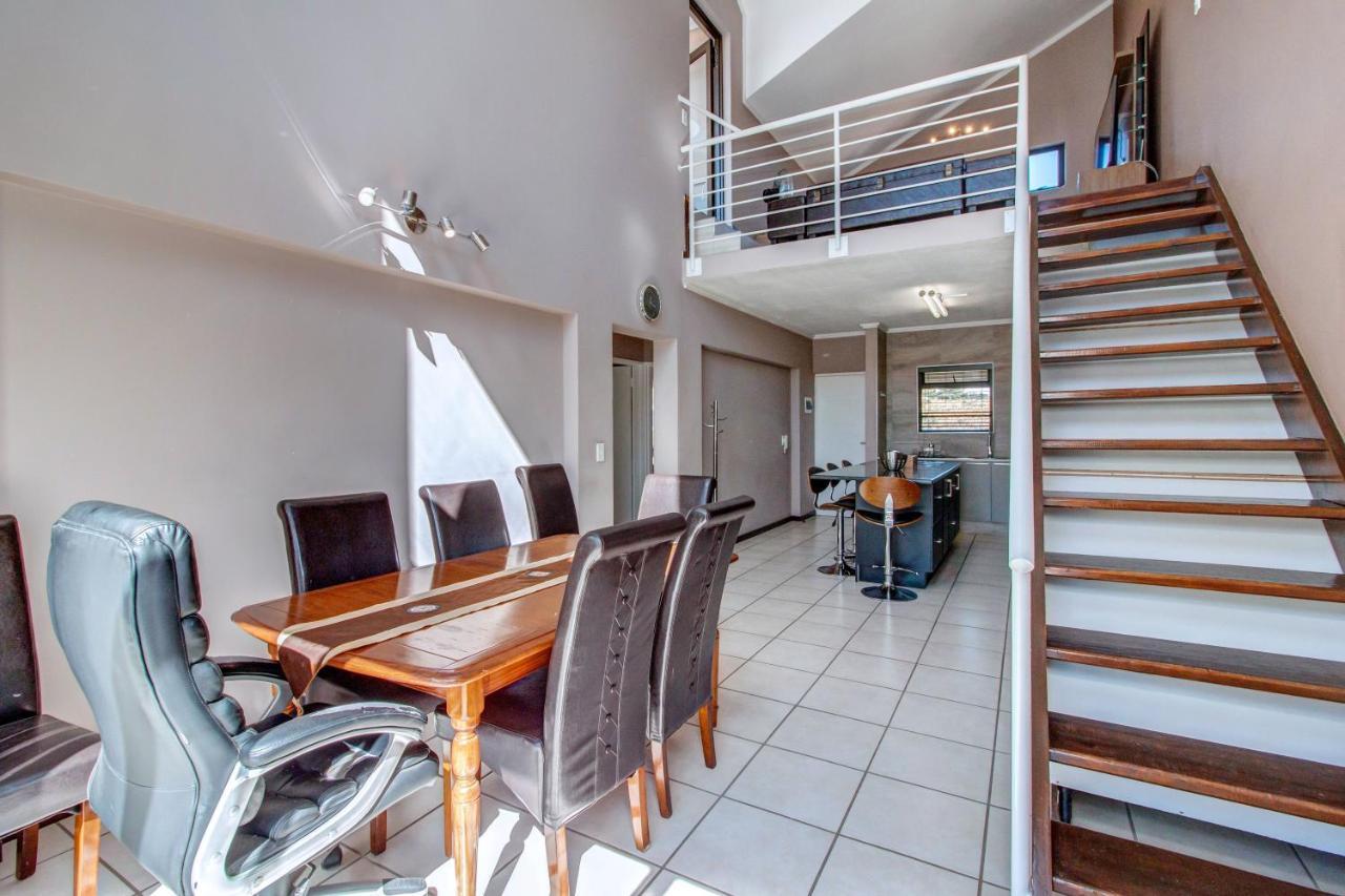 Upmarket Ultra Modern Sandton *