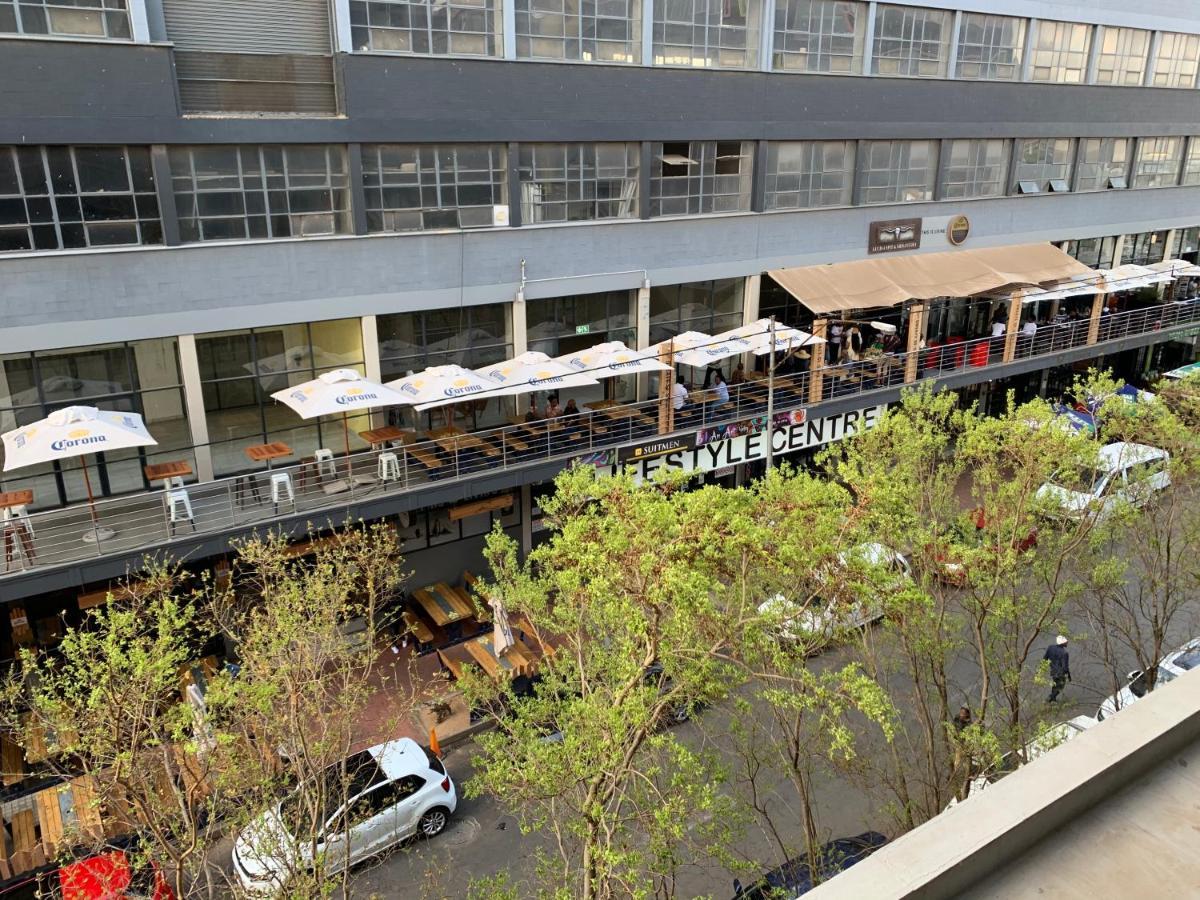 Stunning Maboneng Precinct At 12 Decades Building Johannesburg