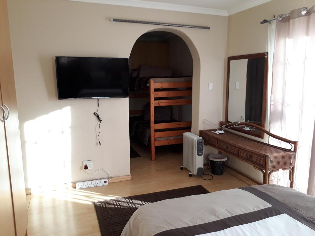 Ferienhaus Robertsham *
