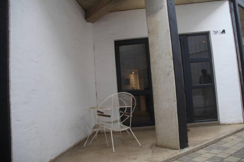 Liyakhanya House *