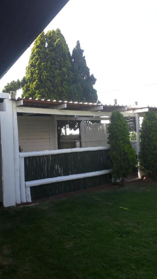 Robertsham Holiday home *