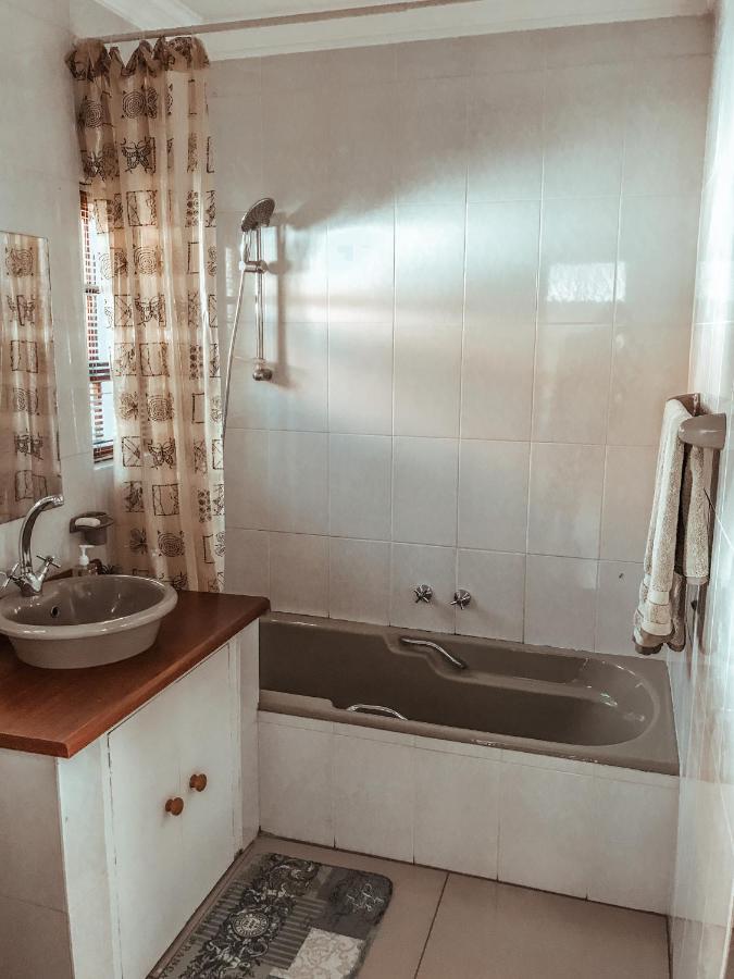 8 Lime Street, Bryanston, Sandton * Johannesburg
