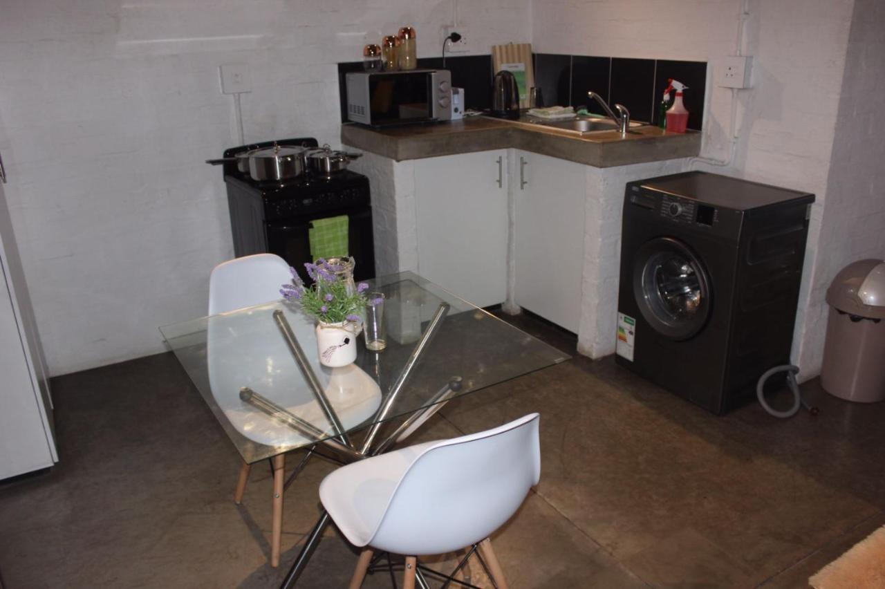 Cozy In The Center Of Maboneng With Free Wifi * Johannesburg