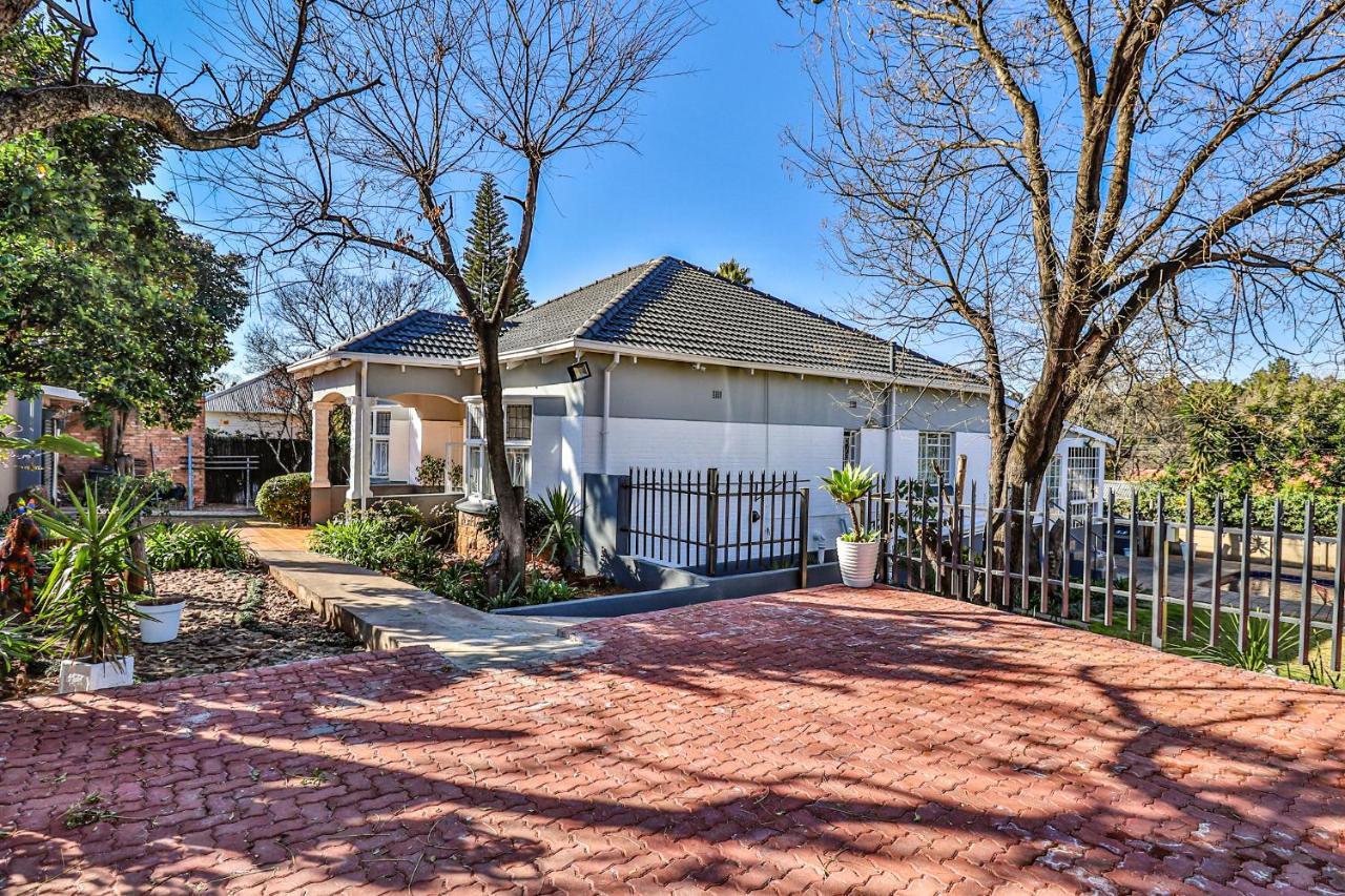 Sunbury 2* Johannesburg
