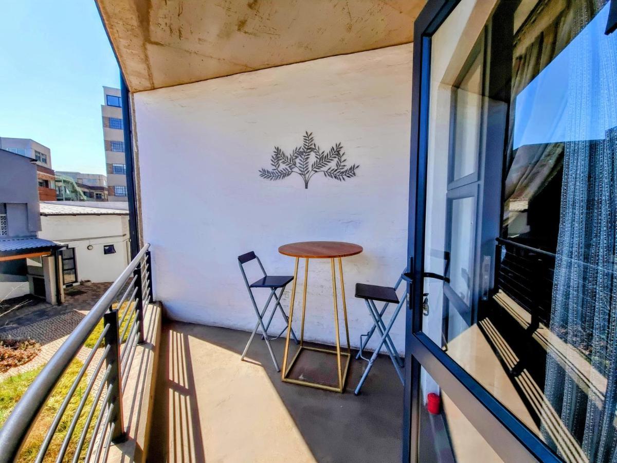 Apartment Kaleaba House In Vibey Maboneng Precint *