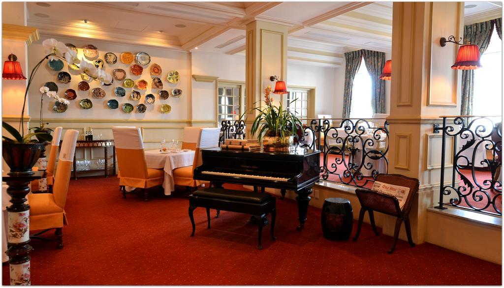 Hotel Monarch