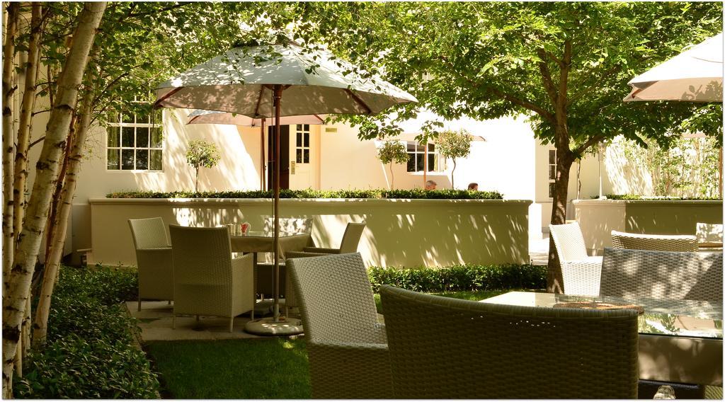 Monarch Hotel 5*