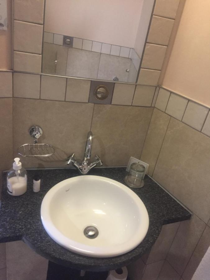 Mabungubwe - Away From Apartment