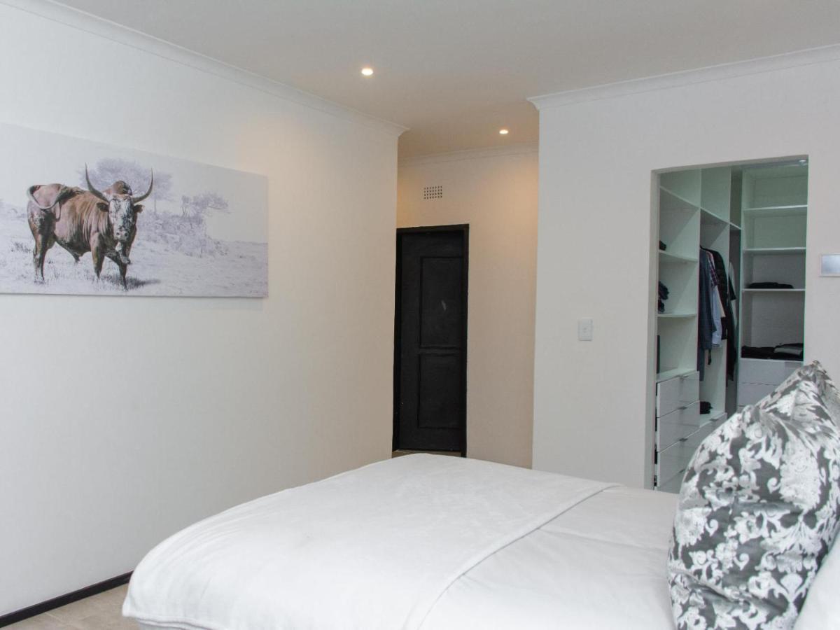 Zwelakho Furnished The Cube Johannesburg