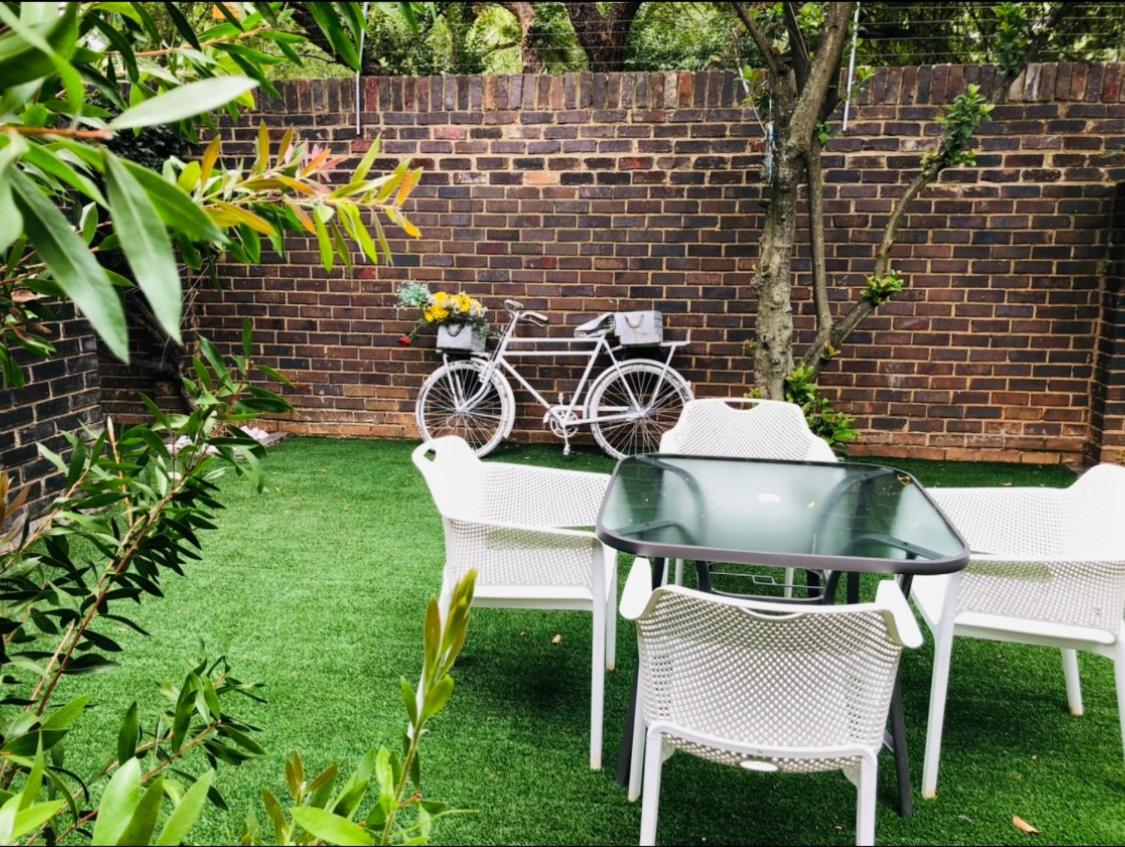 Guest house Fm Guest Comfort, Tranquility & Peace Of Mind *