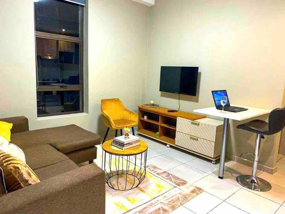 Apartment Cozy 1 Bedroom With Free Wi-fi