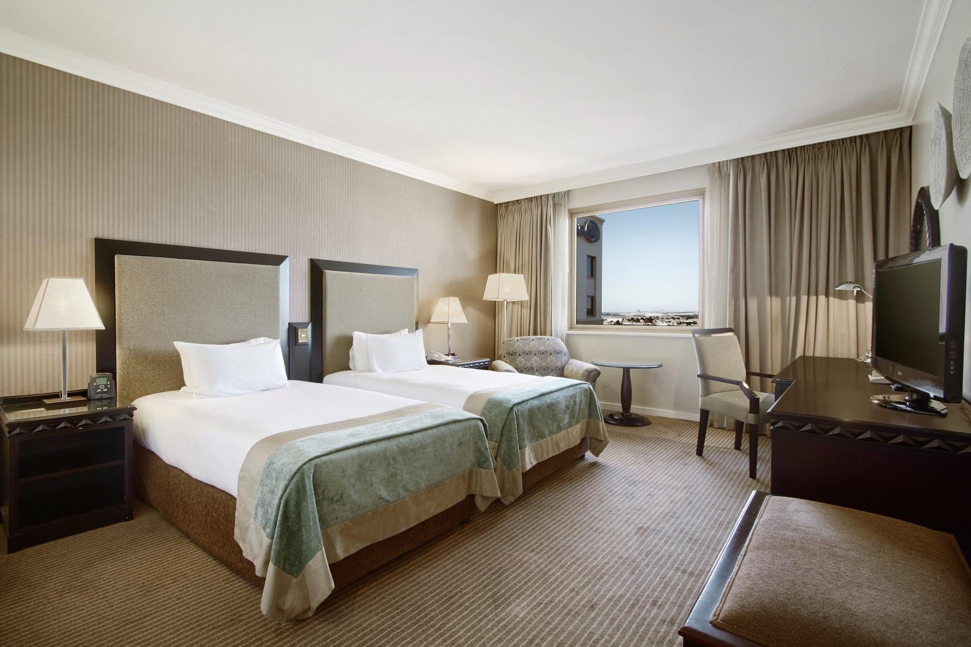 Nh Sandton Hotel 5*