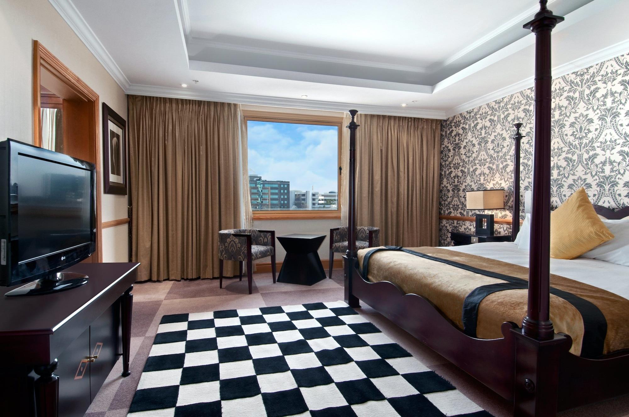 Nh Sandton Hotel 5*