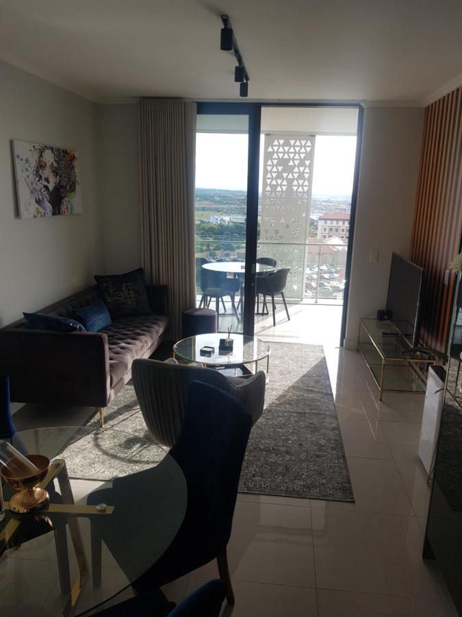 Apartment Ellipse Waterfall Executive Luxury Johannesburg