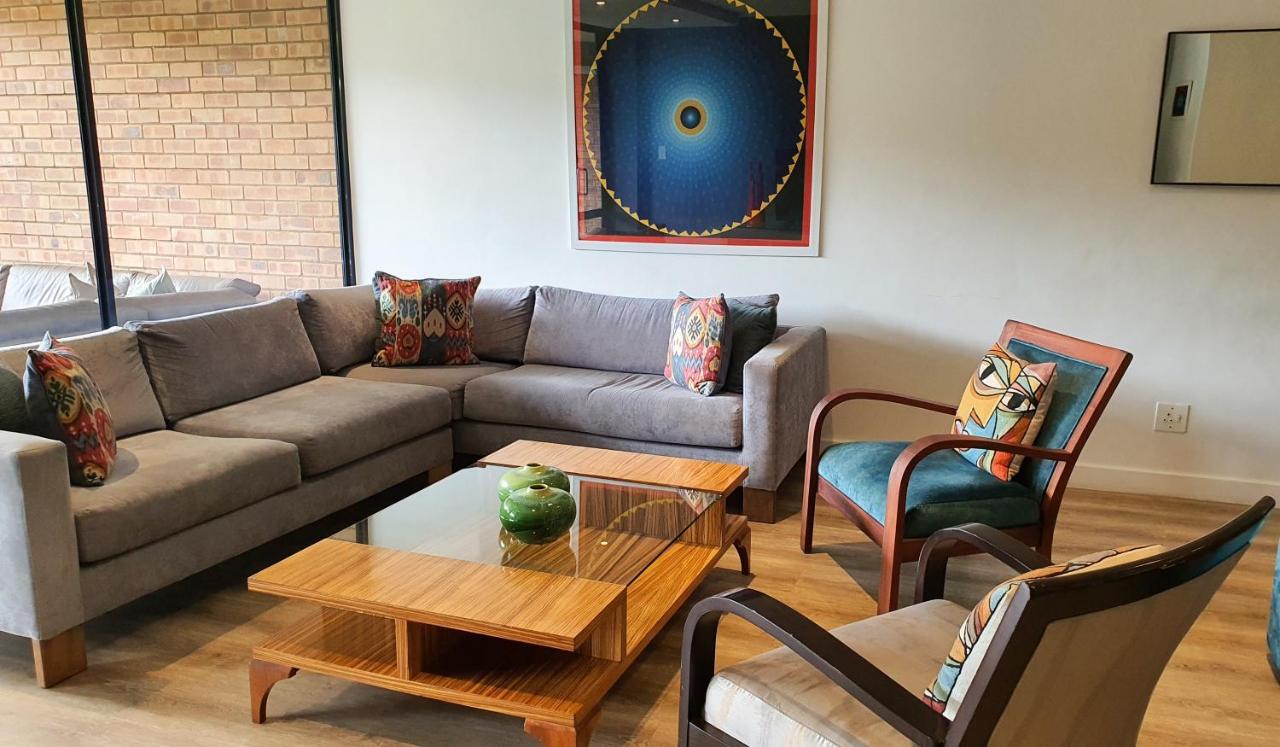 Apartment Zuri Residences At Degrees