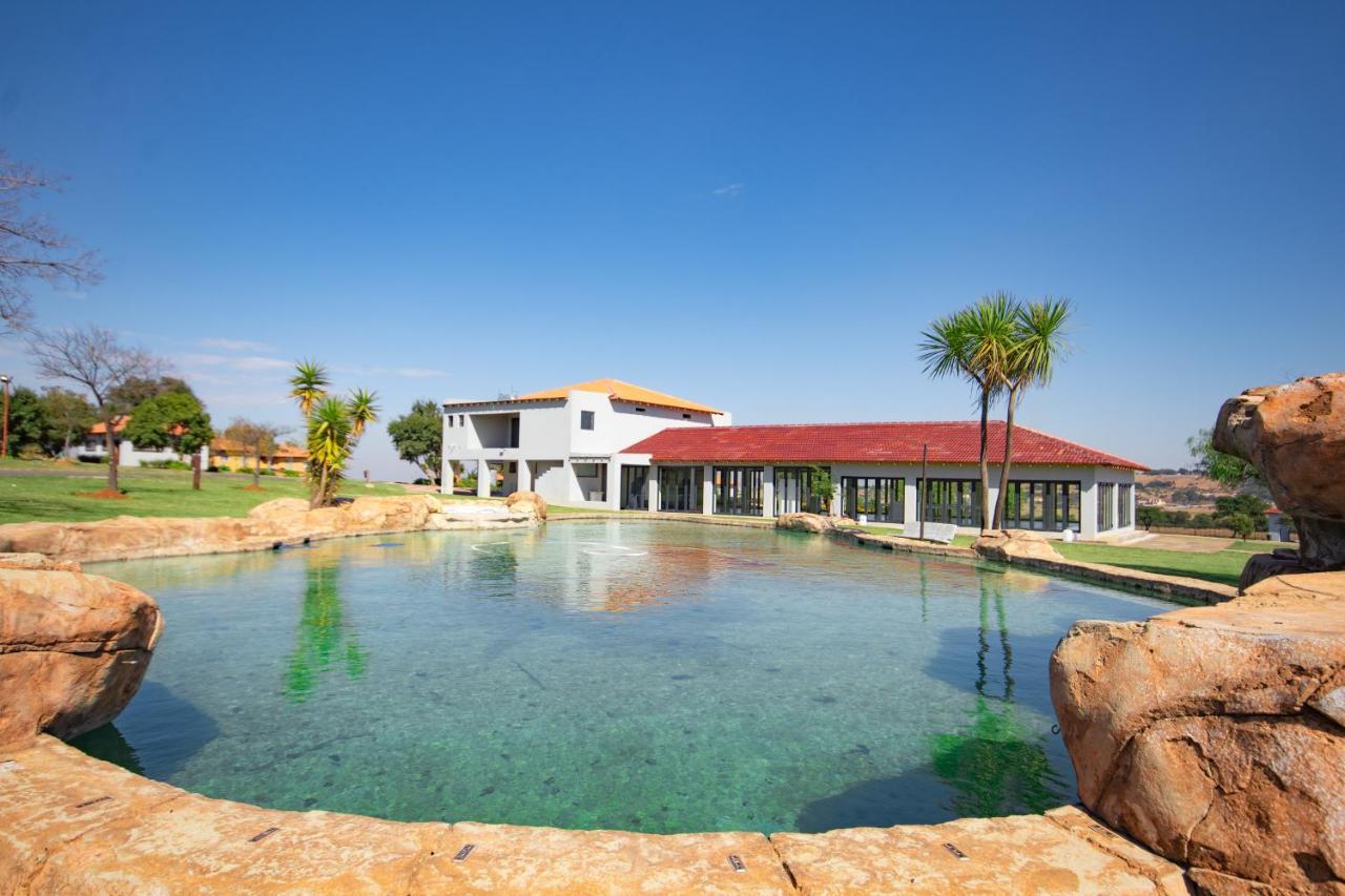 Hotel Lapeng Hotel, Conference And Wedding Venue