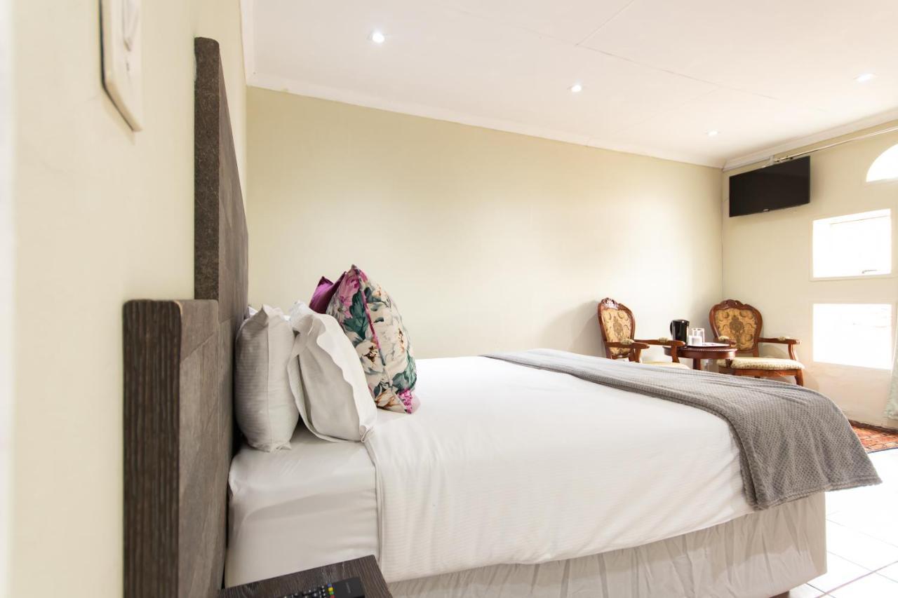 Lapeng Hotel, Conference And Wedding Venue * Johannesburg