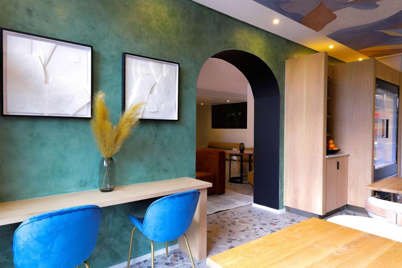 Hyatt House Rosebank Hotel 4*
