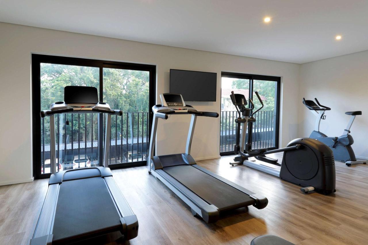 Hyatt House Rosebank Hotel 4*