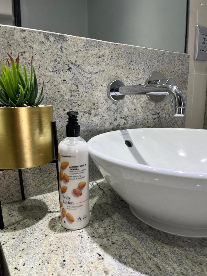 Luxury - Michelangelo Towers Johannesburg