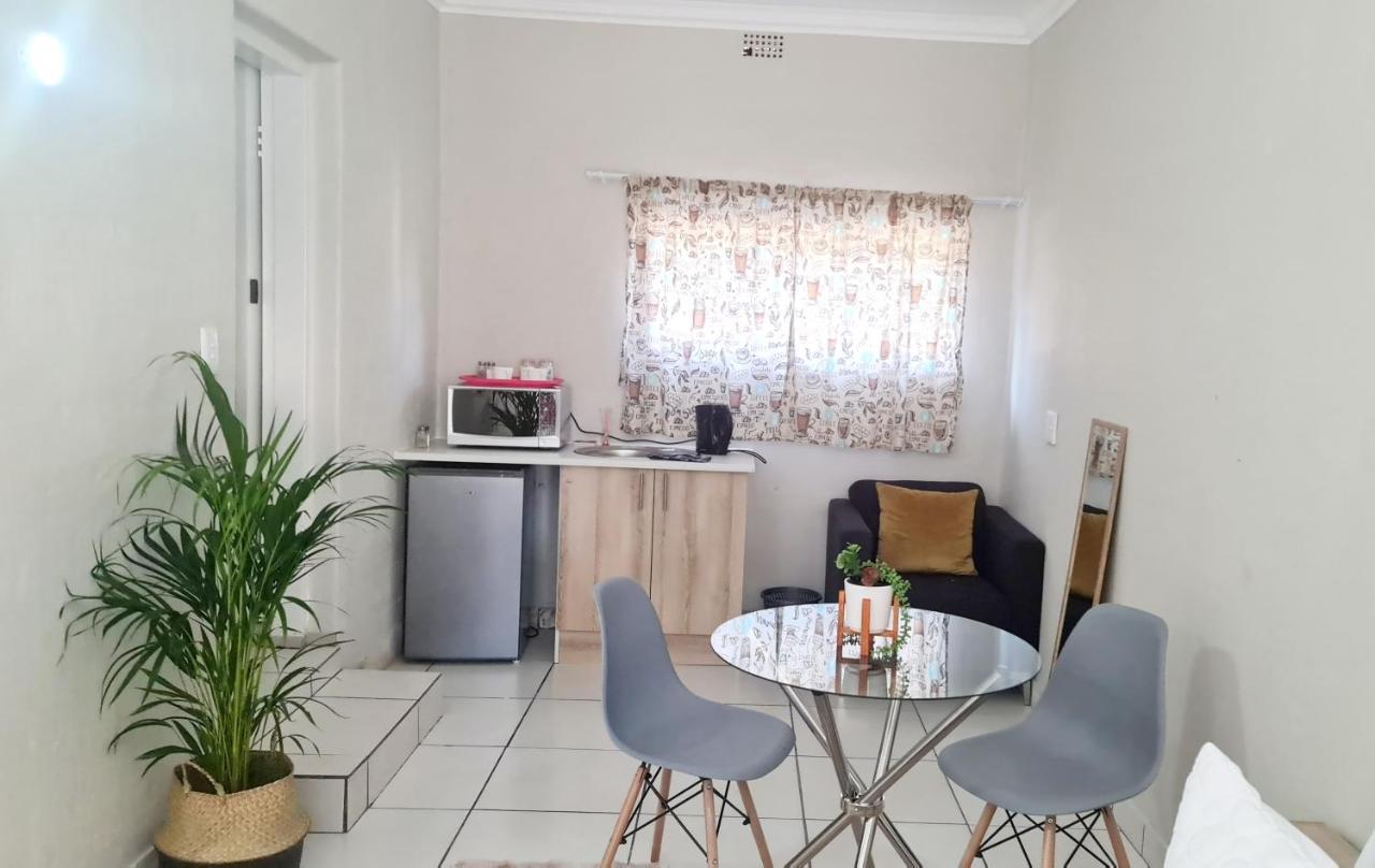 Bagley Terrace 145 * Johannesburg