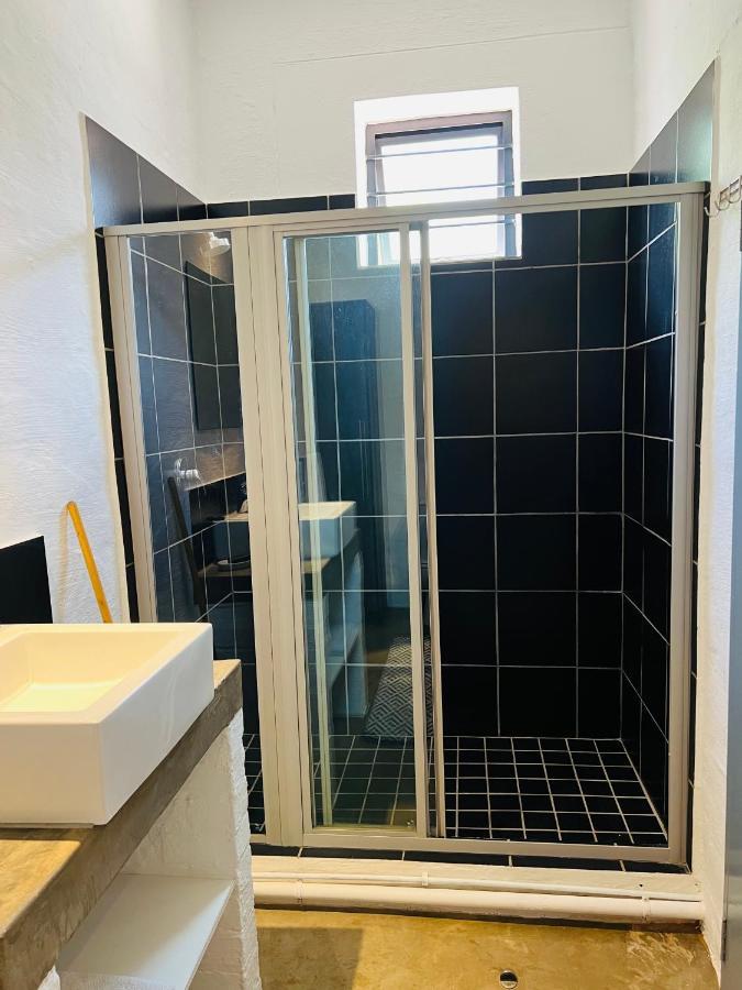 Apartment Living 119 - Fibre Wifi, Washing Machine & Sunny Balcony Johannesburg