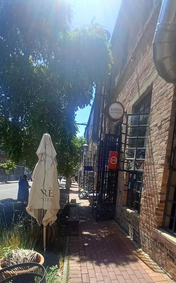 Chic Maboneng Balcony With Stunning City Views Apartment Johannesburg