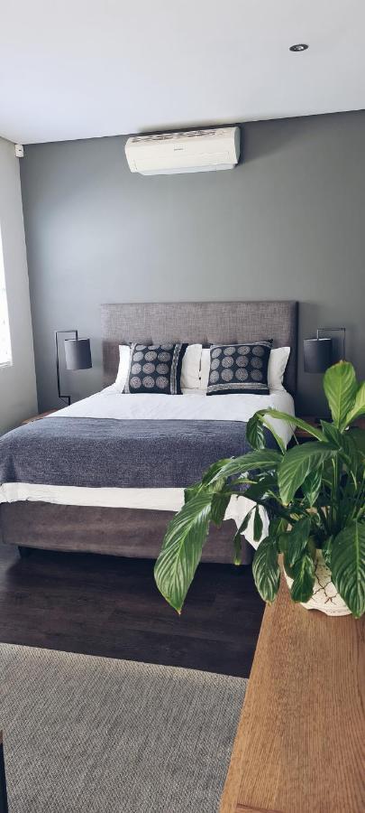 In Sandton Apartamento *